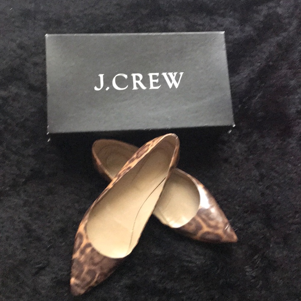 Women’s flats